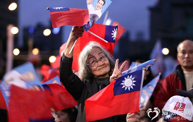 台湾控制人口_...人所绘清廷实际控制台湾区域,即大致的土牛界限-正是清朝这(2)